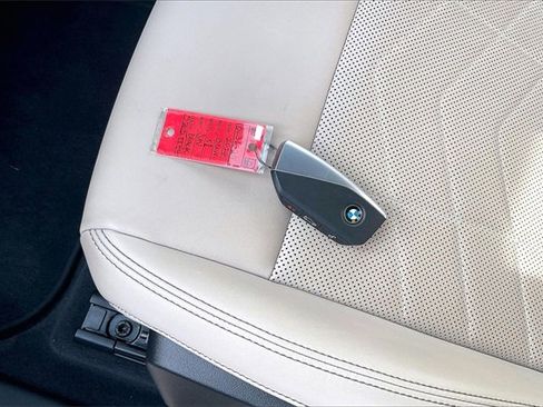 Used 2024 BMW X1 xDrive28i w/ Convenience Package image 10