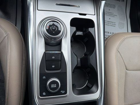 Used 2020 Ford Explorer Limited image 28