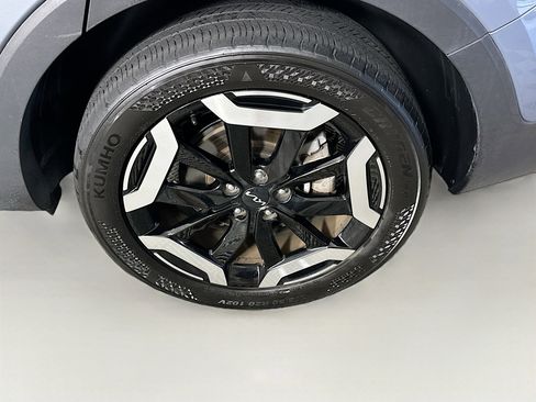 Used 2025 Kia Telluride S FWD image 11