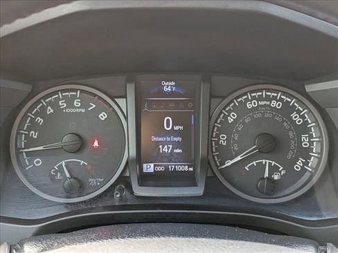 Used 2018 Toyota Tacoma TRD Off-Road image 11