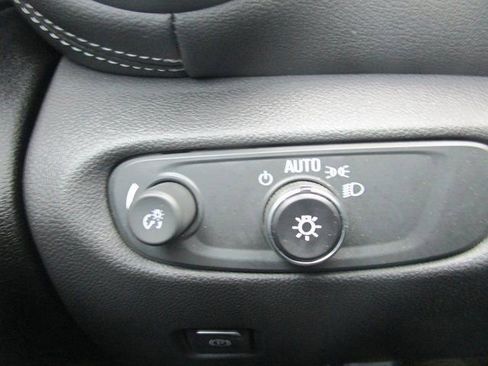 Certified 2024 Chevrolet Blazer LT w/ Convenience Package image 10