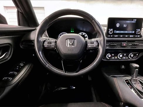 Used 2023 Honda HR-V Sport image 5