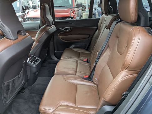 Certified 2023 Volvo XC90 B6 Ultimate image 28