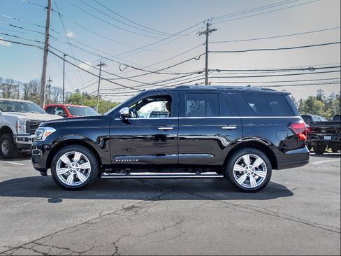 Certified 2024 Ford Expedition Platinum AWD/4WD image 3