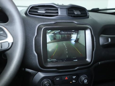 Certified 2023 Jeep Renegade Latitude AWD/4WD image 29