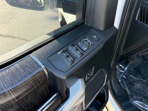 Used 2020 Ford F350 Lariat w/ Lariat Ultimate Package image 18