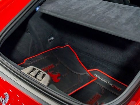 Used 2018 Ferrari 812 Superfast RWD image 45