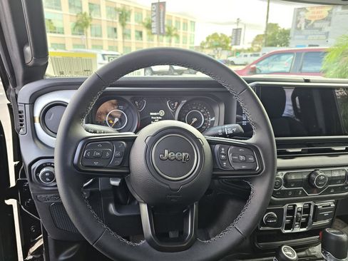 New 2026 Jeep Gladiator Sport image 22