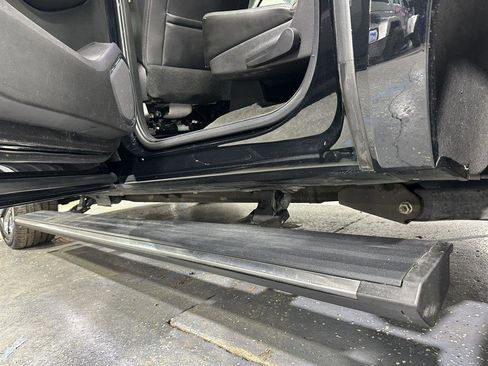 Used 2018 GMC Yukon XL Denali w/ Denali Ultimate Package image 31