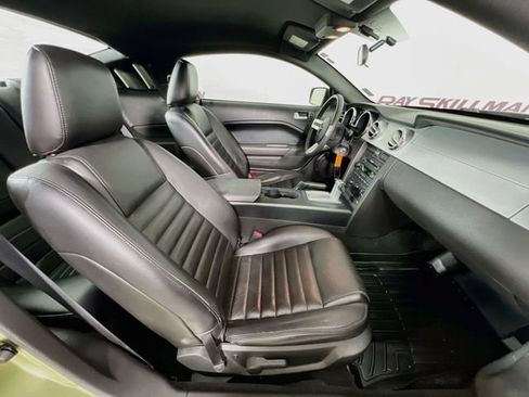 Used 2006 Ford Mustang GT Premium RWD image 33