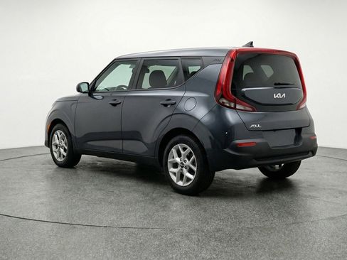 Used 2025 Kia Soul LX w/ LX Technology Package image 6