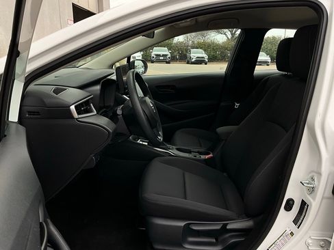 Used 2024 Toyota Corolla LE image 10