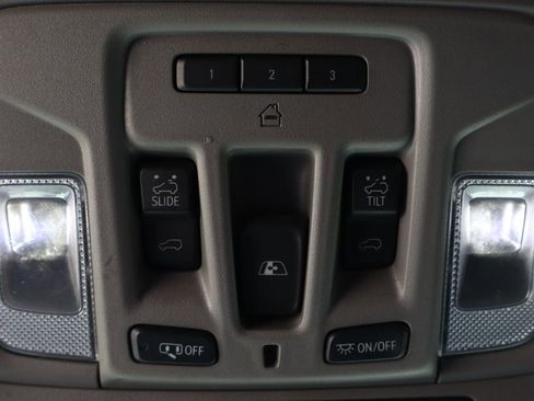 Used 2020 GMC Sierra 2500 Denali w/ Denali Ultimate Package image 28