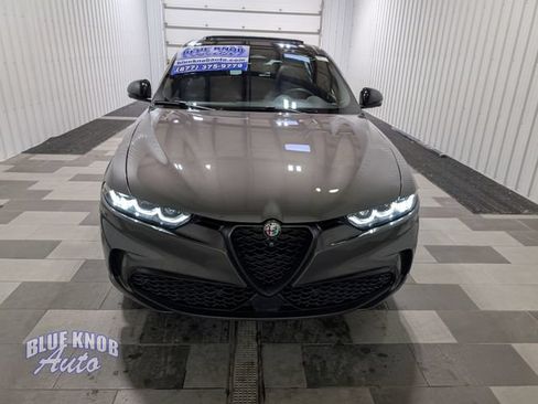 Used 2024 Alfa Romeo Tonale Veloce AWD/4WD image 6