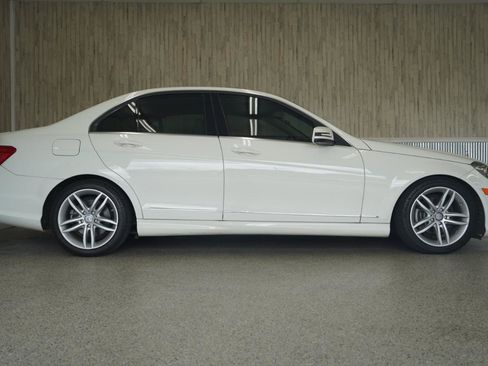 Used 2012 Mercedes-Benz C 300 4MATIC Sedan image 6