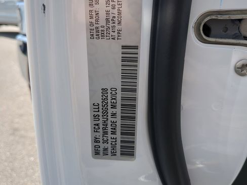 New 2025 RAM 2500 Tradesman w/ Chrome Appearance Group image 25