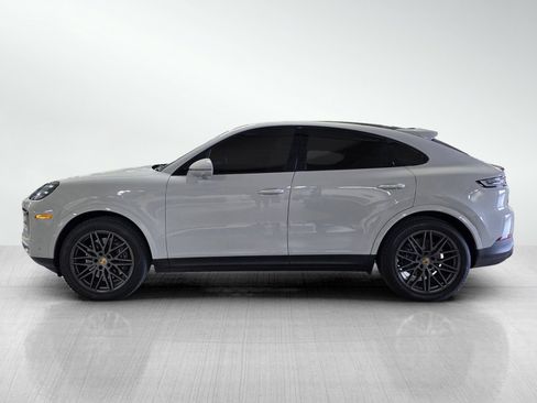 Used 2024 Porsche Cayenne Coupe AWD/4WD image 4
