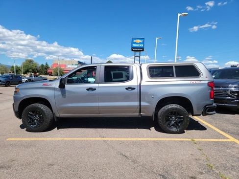 Used 2021 Chevrolet Silverado 1500 LT Trail Boss w/ Convenience Package II AWD/4WD image 8