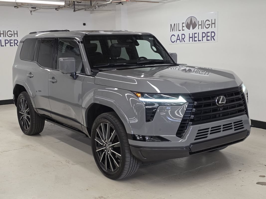 Used 2024 Lexus GX 550 w/ Cold Area Package AWD/4WD image 4
