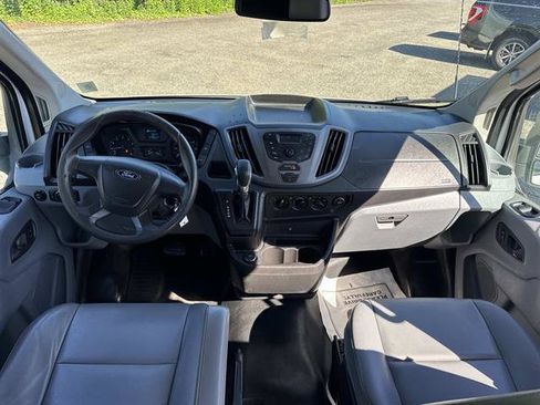 Used 2018 Ford Transit 250 148 Medium Roof RWD image 28