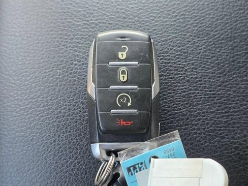 Used 2019 RAM 1500 Big Horn AWD/4WD image 19