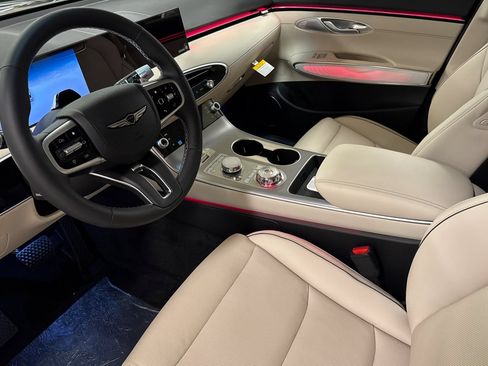 New 2026 Genesis GV70 2.5T Advanced AWD/4WD image 10