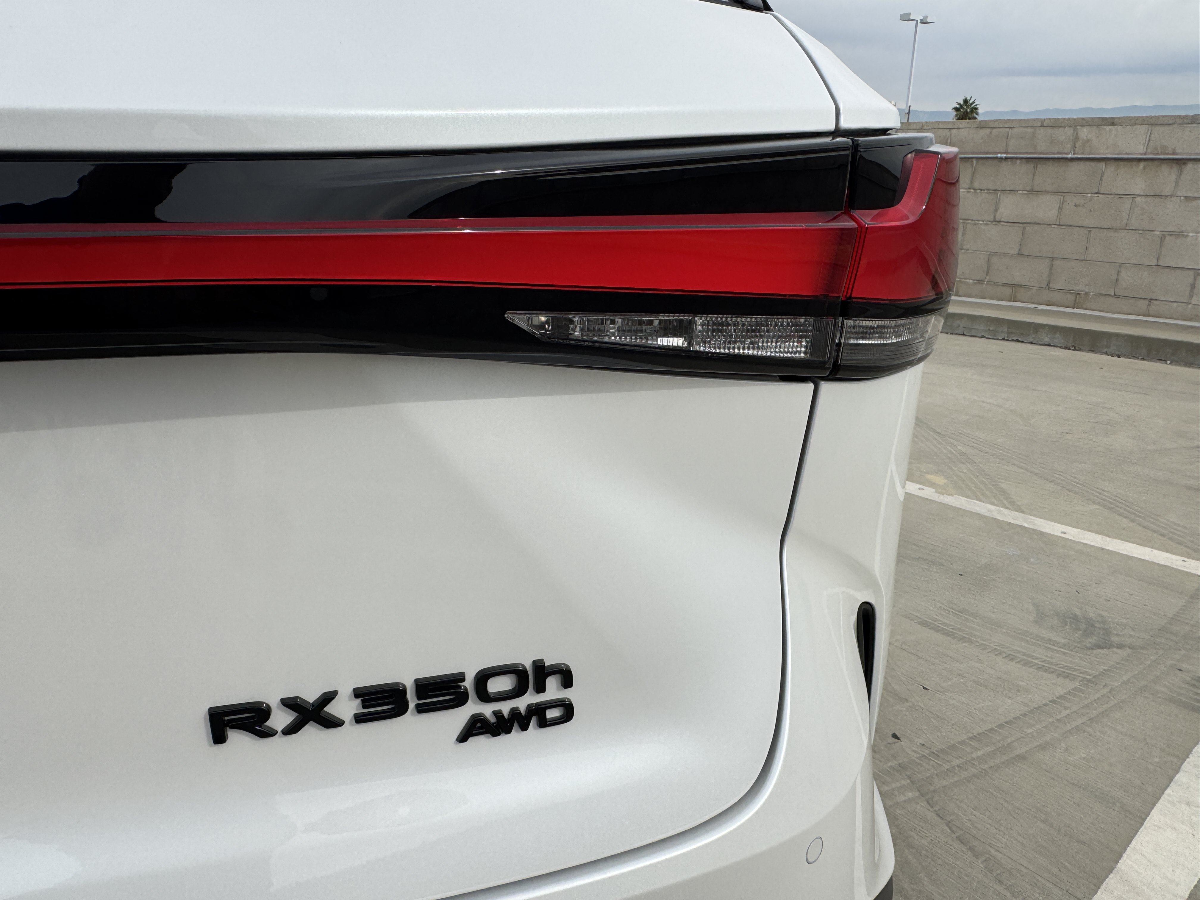 New 2026 Lexus RX 350h AWD/4WD image 15