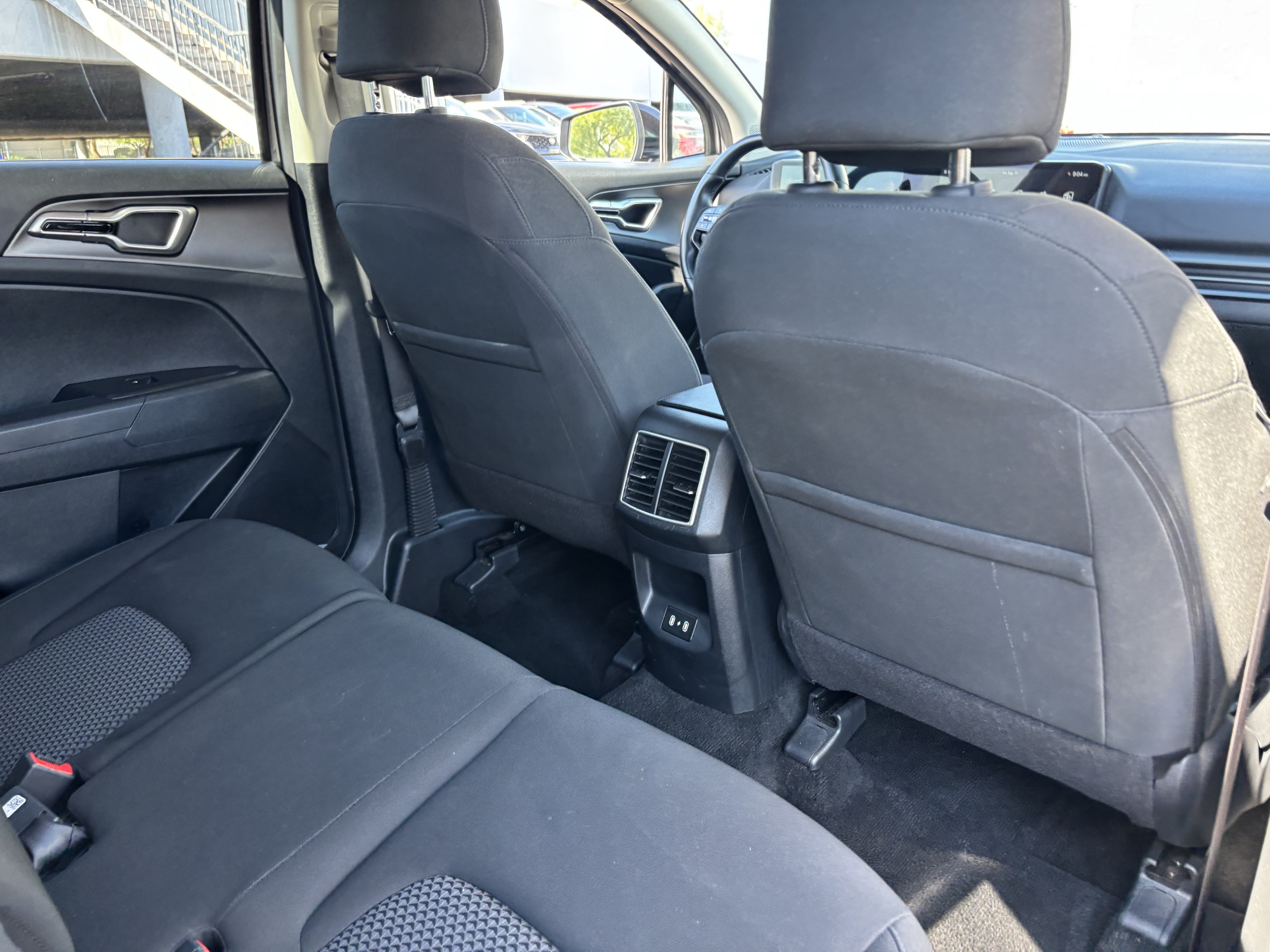 Certified 2026 Kia Sportage LX FWD image 11