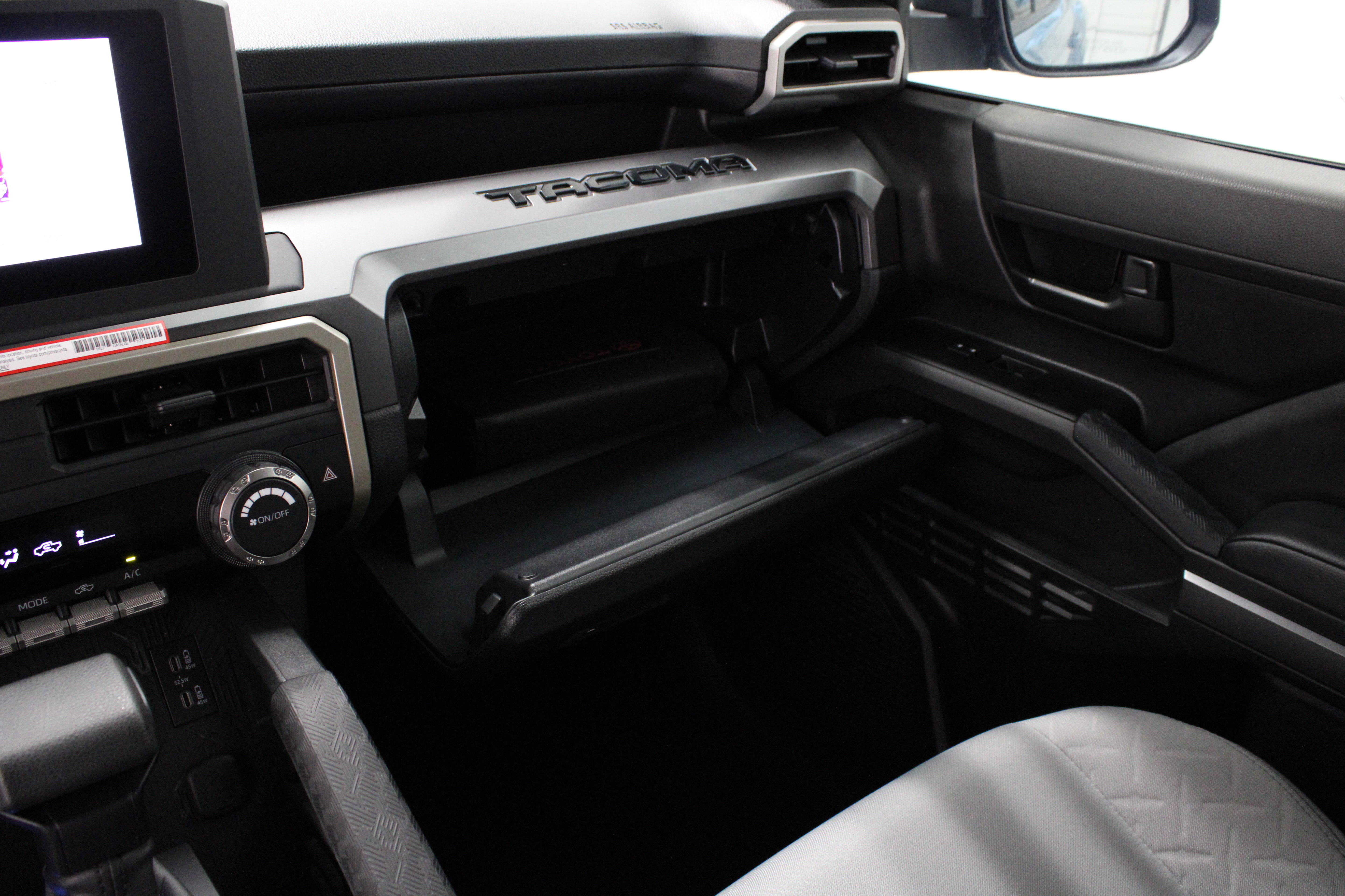 Certified 2026 Toyota Tacoma SR5 RWD image 23