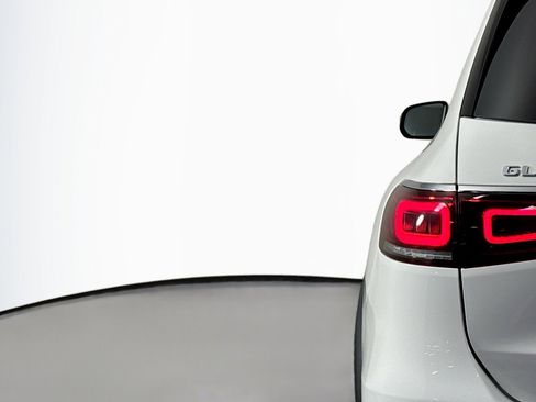 Certified 2021 Mercedes-Benz GLS 450 4MATIC image 16