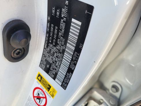 Used 2019 Toyota Highlander Limited Platinum image 26