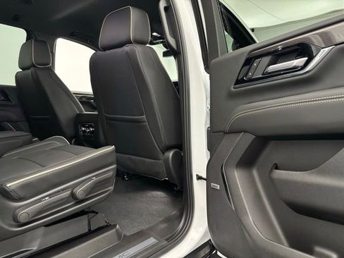 New 2026 GMC Yukon XL Elevation image 37
