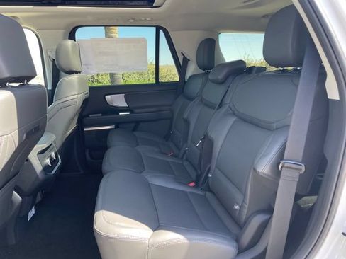 New 2026 Ford Expedition Active AWD/4WD image 23