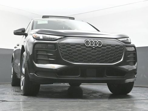 Used 2025 Audi Q6 e-tron Premium Plus w/ Premium Plus image 53
