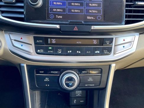 Used 2015 Honda Accord Touring image 32