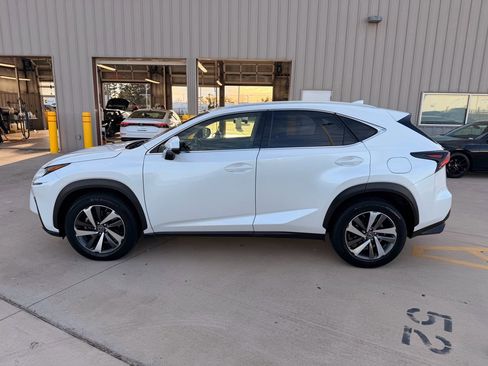Used 2019 Lexus NX 300 FWD image 5
