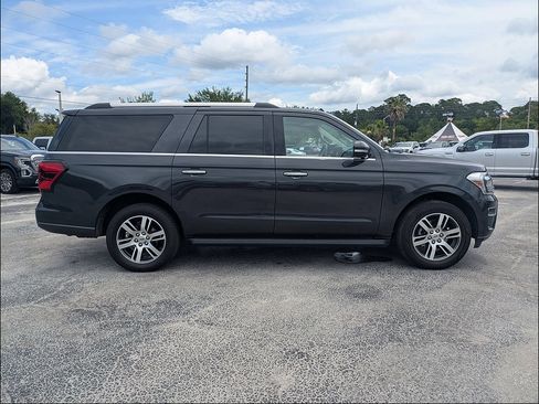 Used 2024 Ford Expedition Max Limited RWD image 3