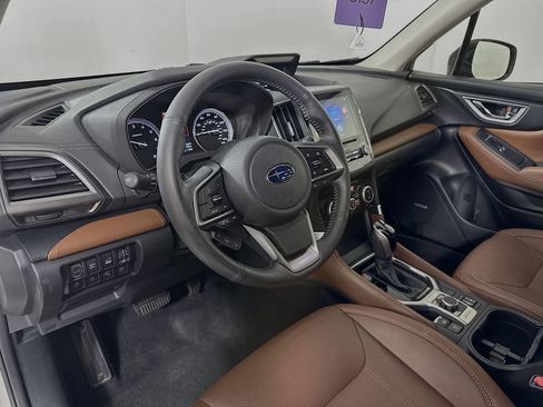 Used 2019 Subaru Forester Touring AWD/4WD image 9