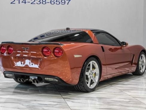 Used 2005 Chevrolet Corvette Coupe w/ Preferred Equipment Group RWD image 11