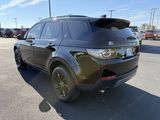 Used 2017 Land Rover Discovery Sport SE image 4