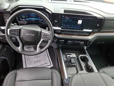 Certified 2024 Chevrolet Silverado 1500 LT Trail Boss w/ Convenience Package II image 11