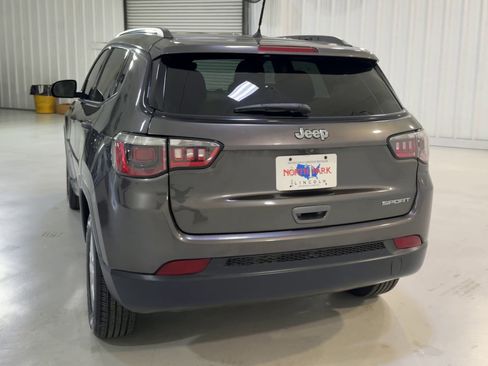 Used 2018 Jeep Compass Sport image 8