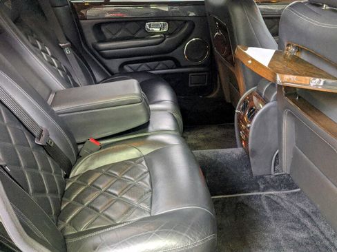 Used 2006 Bentley Arnage T image 25