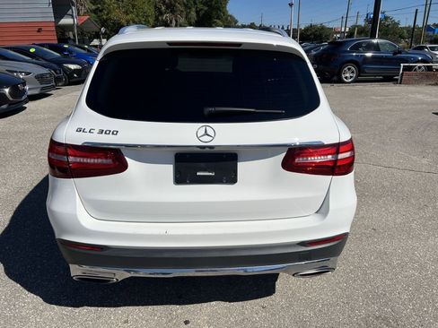 Used 2018 Mercedes-Benz GLC 300 w/ Premium Package image 6