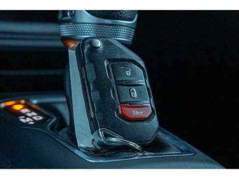 Used 2020 Jeep Gladiator Overland w/ Trailer Tow Package image 28