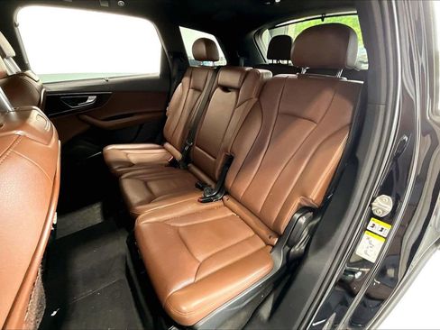 Used 2018 Audi Q7 3.0T Prestige w/ Prestige Package AWD/4WD image 24