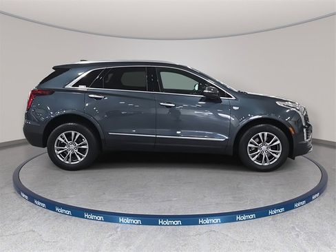 Used 2021 Cadillac XT5 Premium Luxury image 5