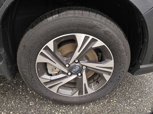 Used 2026 Subaru Crosstrek 2.5i Premium AWD/4WD image 8
