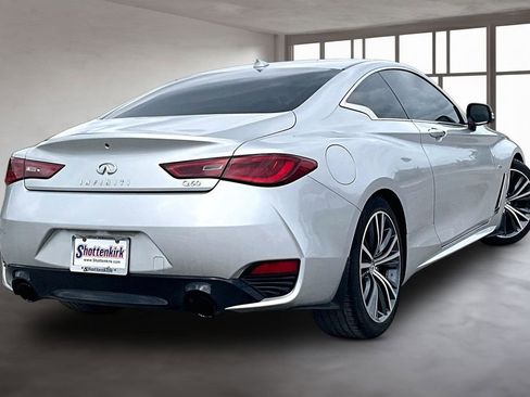 Used 2017 INFINITI Q60 w/ Premium Plus Package 3.0T image 6