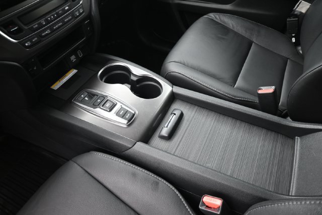 Used 2022 Honda Pilot Special Edition image 9